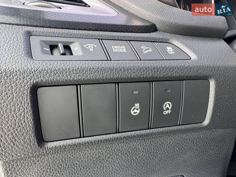 Внедорожник / Кроссовер Hyundai Santa FE 2015 в Киеве