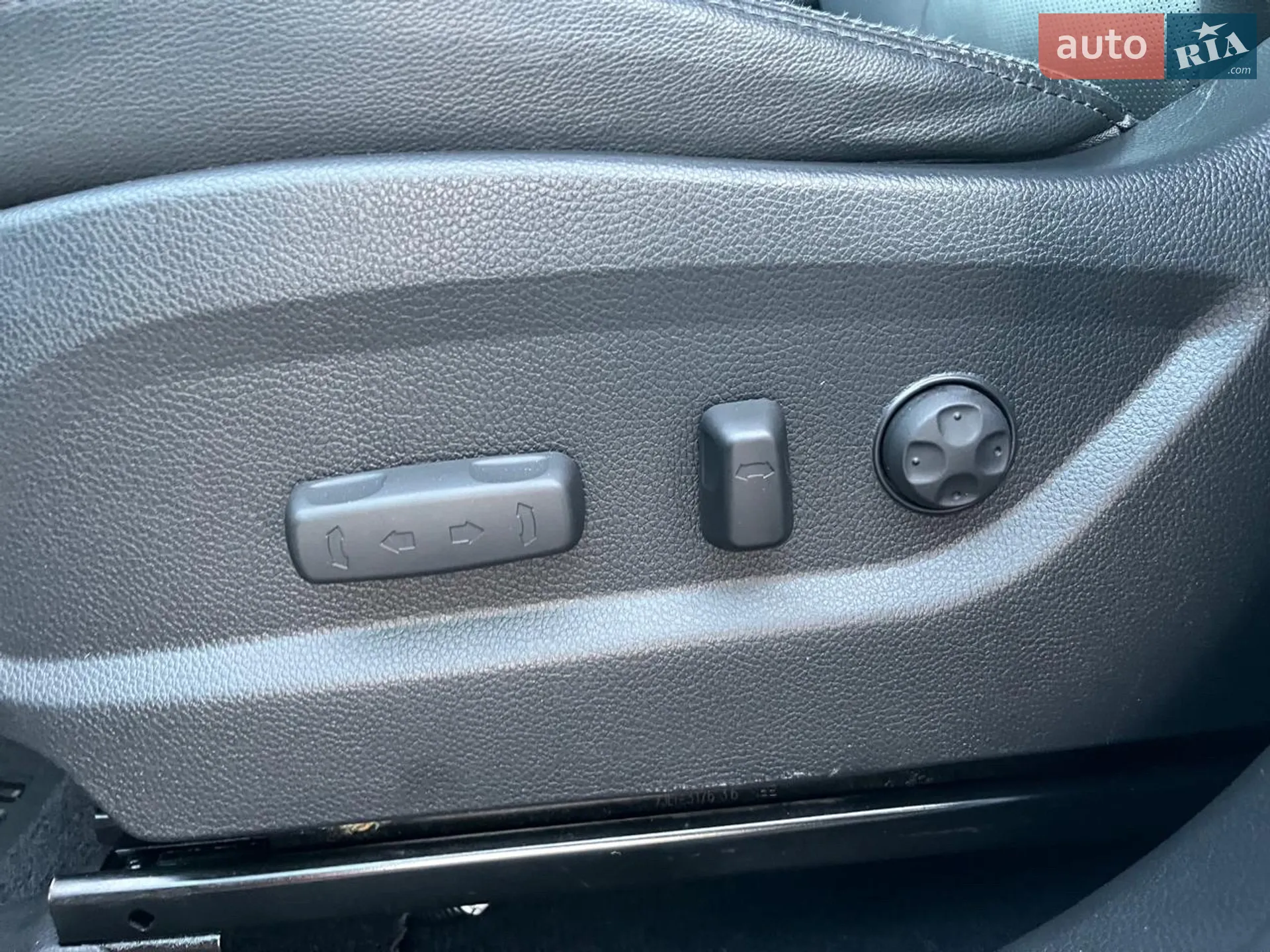 2015 Hyundai Santa Fe - мініатюра 49