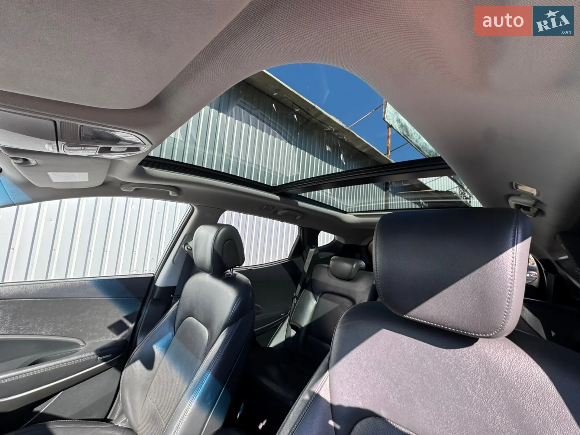 2017 Hyundai Santa Fe - мініатюра 21