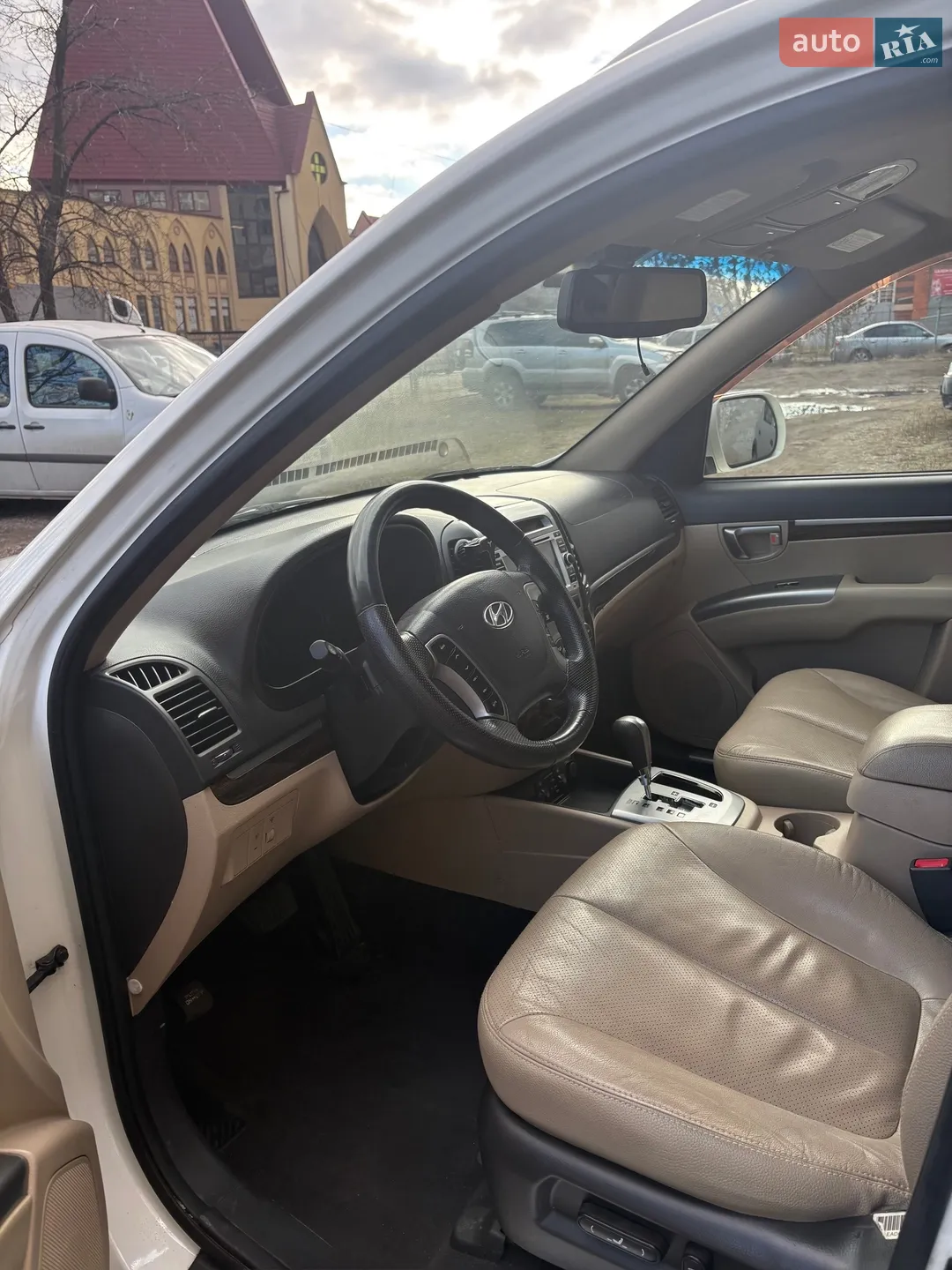 2011 Hyundai Santa Fe - мініатюра 12