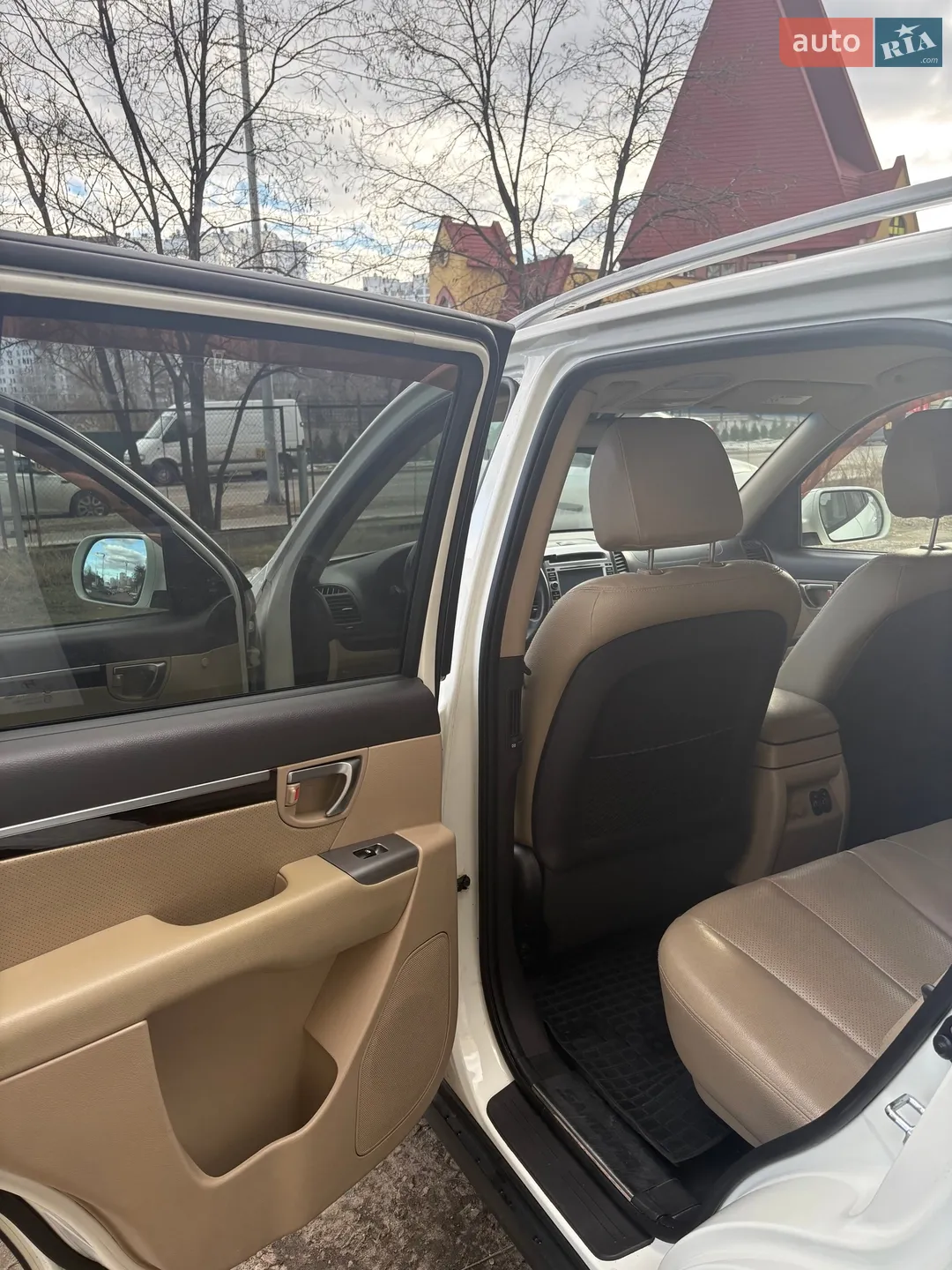 2011 Hyundai Santa Fe - мініатюра 14