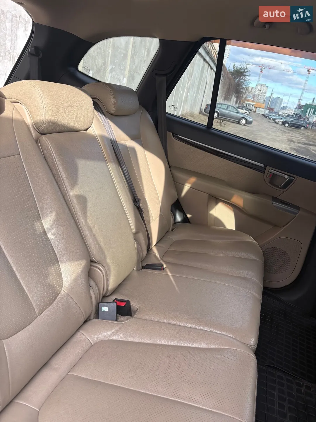 2011 Hyundai Santa Fe - мініатюра 19