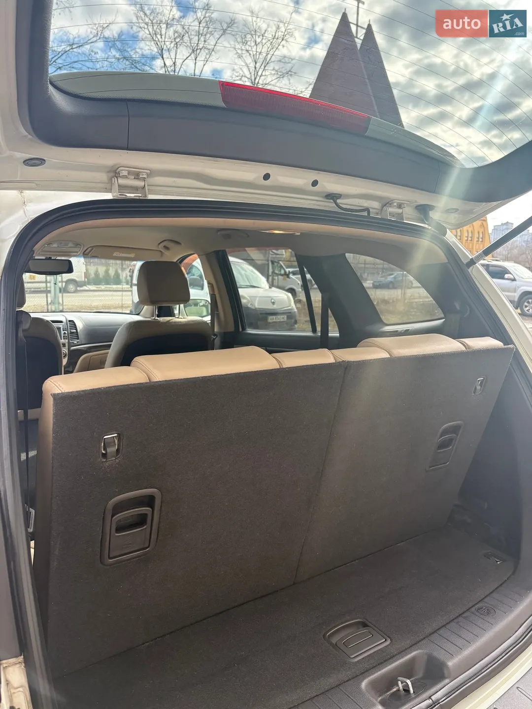 2011 Hyundai Santa Fe - мініатюра 22