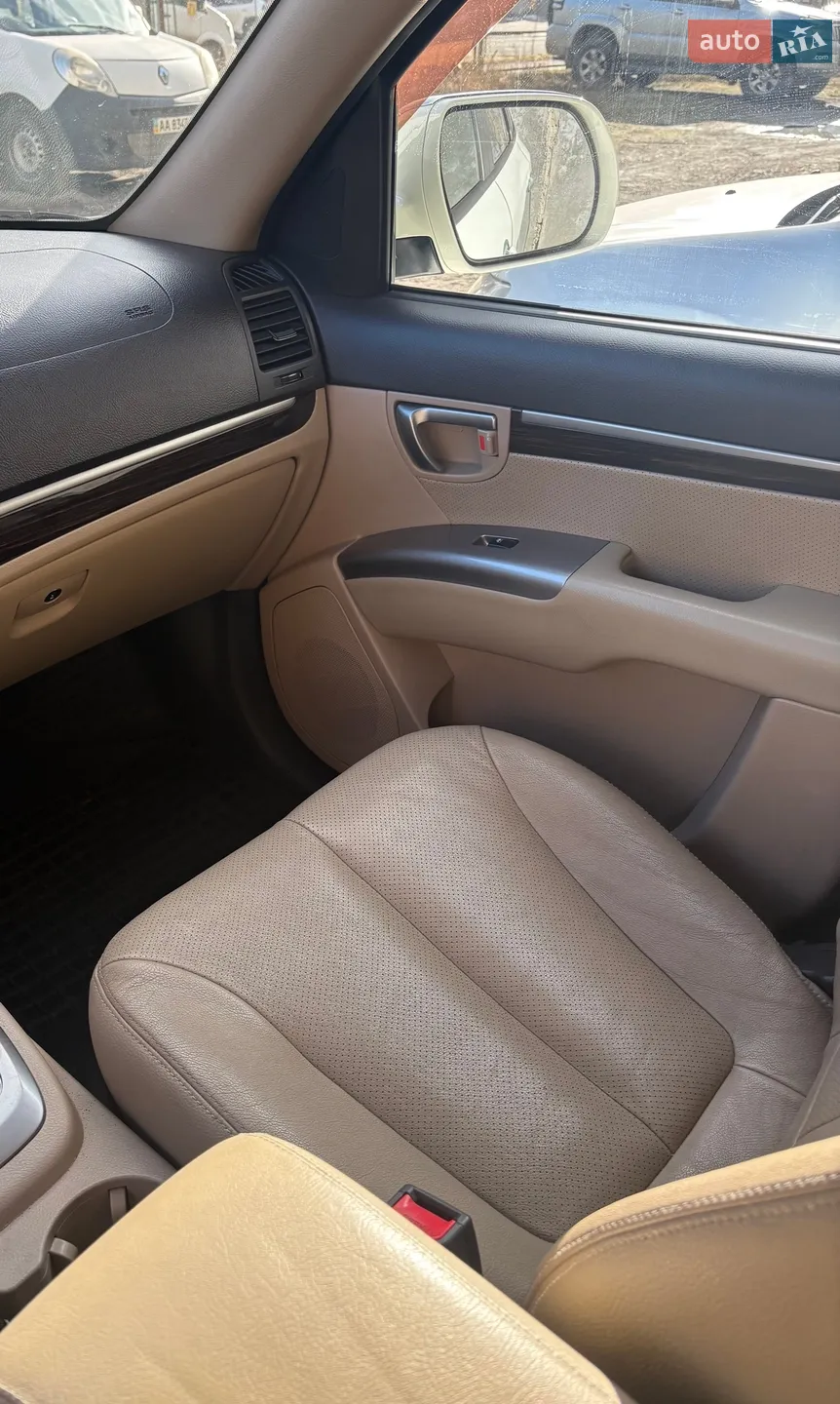 2011 Hyundai Santa Fe - мініатюра 35