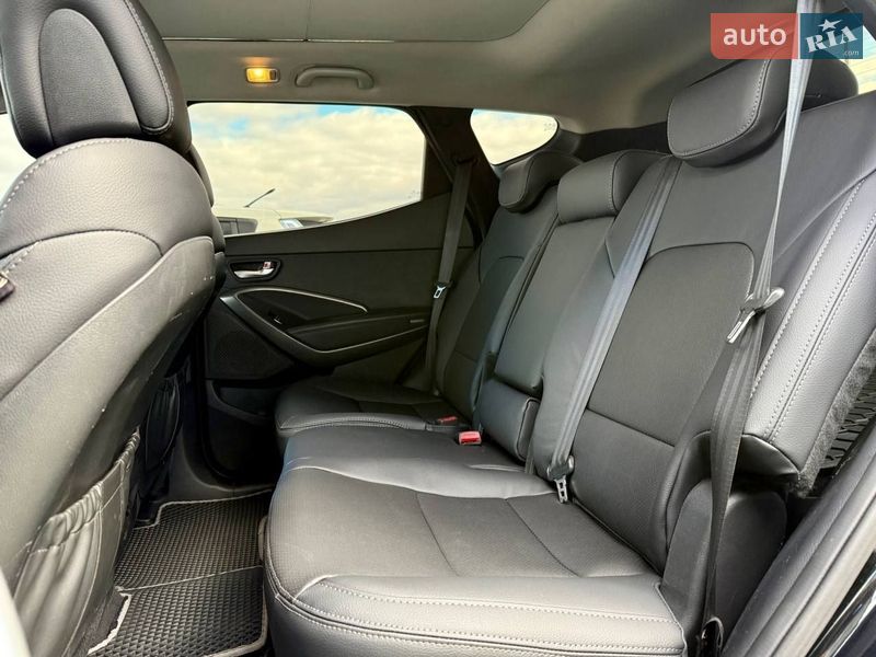 Внедорожник / Кроссовер Hyundai Santa FE 2013 в Киеве