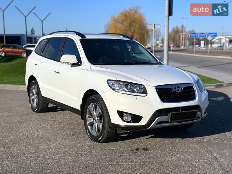 Внедорожник / Кроссовер Hyundai Santa FE 2012 в Днепре