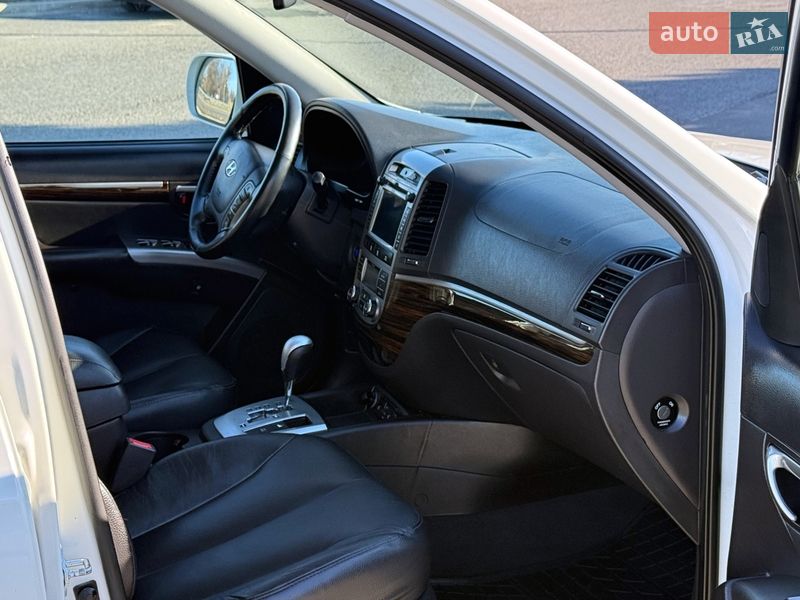 Внедорожник / Кроссовер Hyundai Santa FE 2012 в Днепре