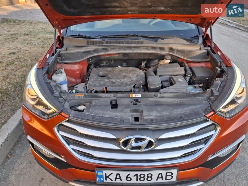 Внедорожник / Кроссовер Hyundai Santa FE 2016 в Киеве