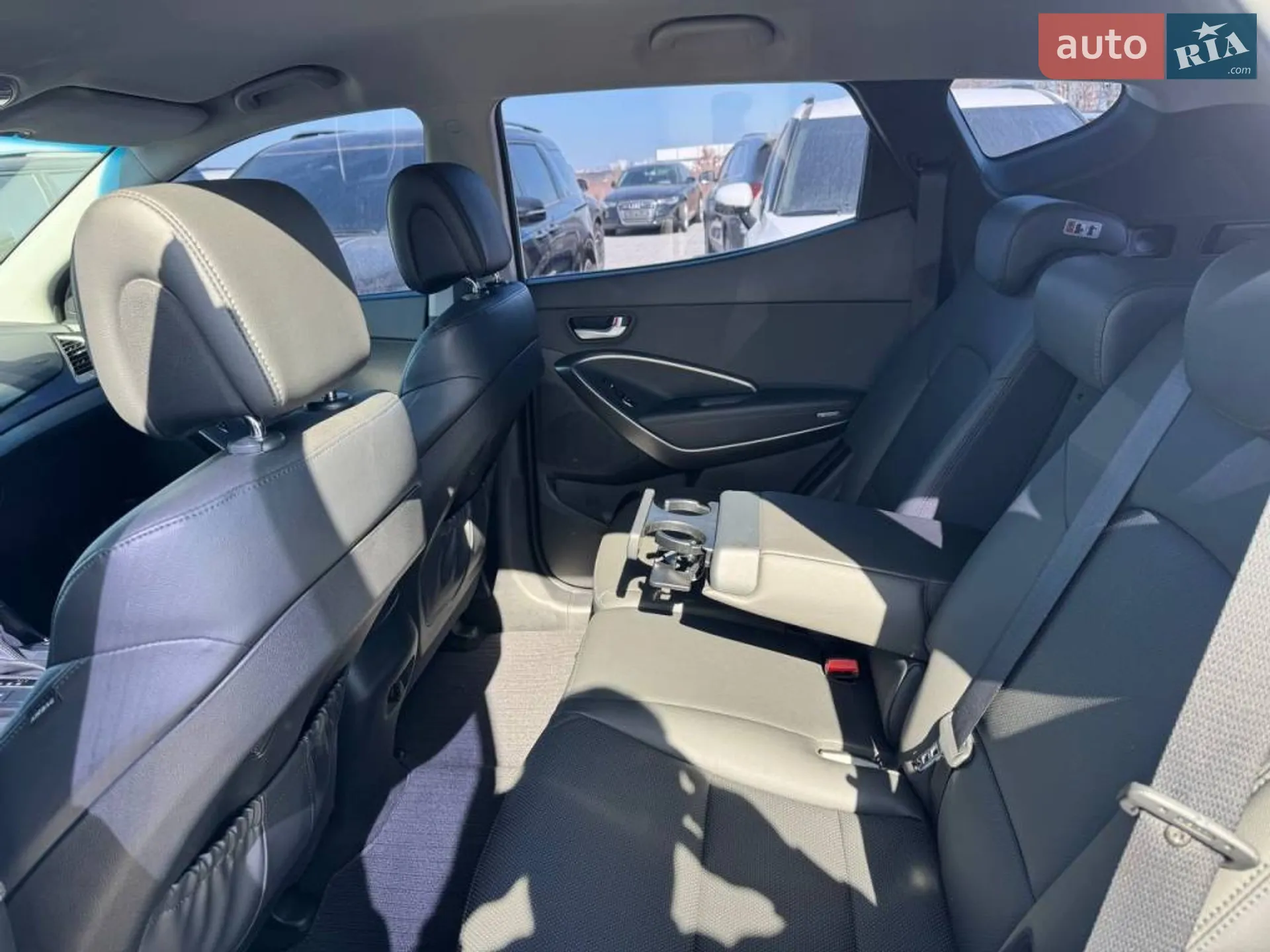 2017 Hyundai Santa Fe - мініатюра 28
