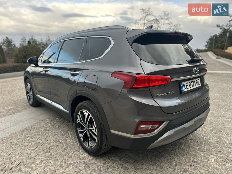 Внедорожник / Кроссовер Hyundai Santa FE 2018 в Днепре