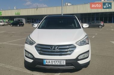 Внедорожник / Кроссовер Hyundai Santa FE 2012 в Киеве