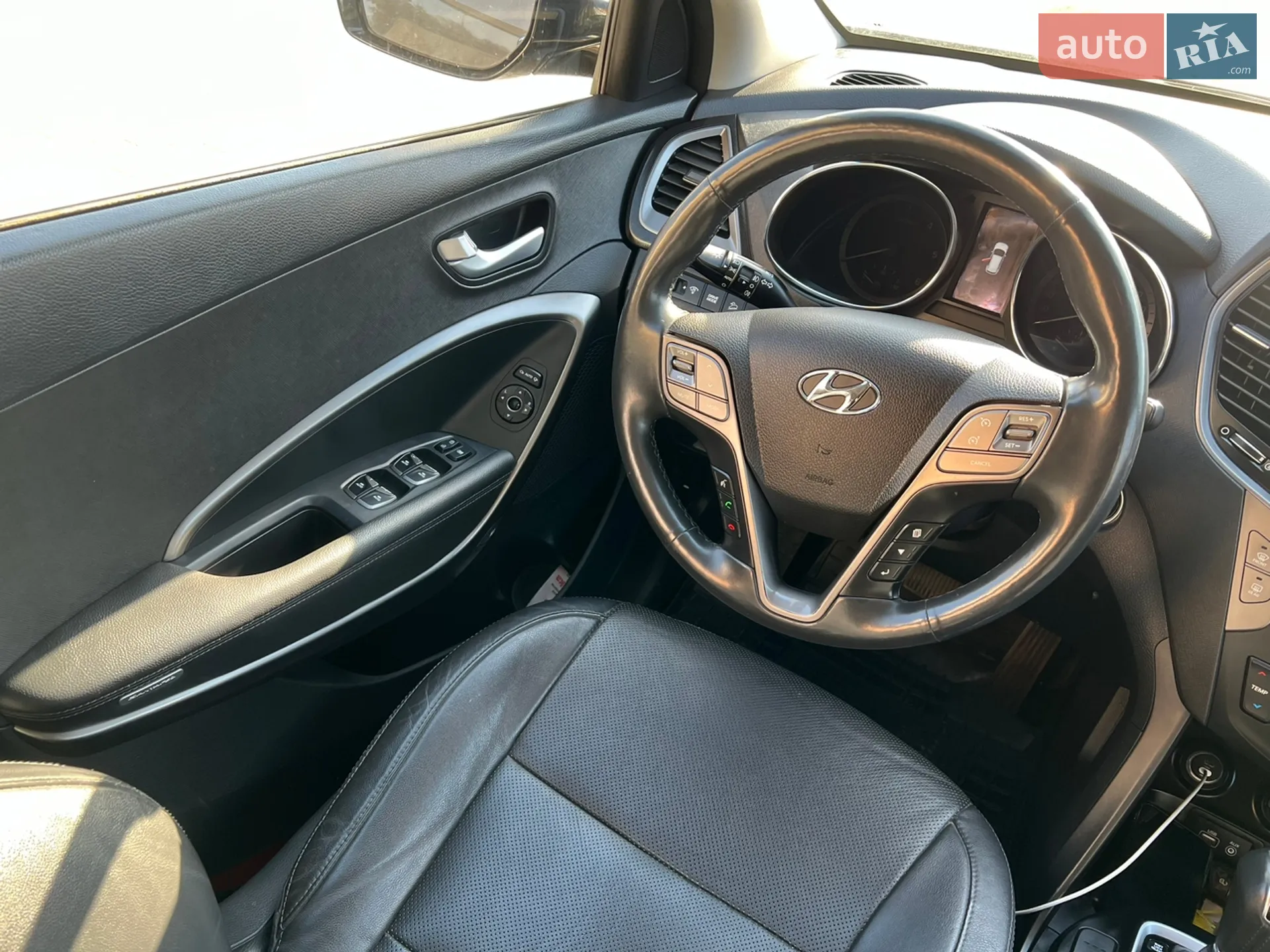 2017 Hyundai Santa Fe - мініатюра 16