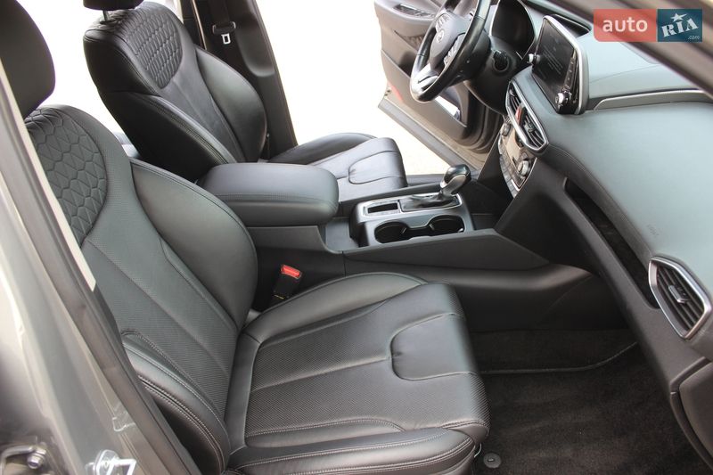 Внедорожник / Кроссовер Hyundai Santa FE 2018 в Днепре