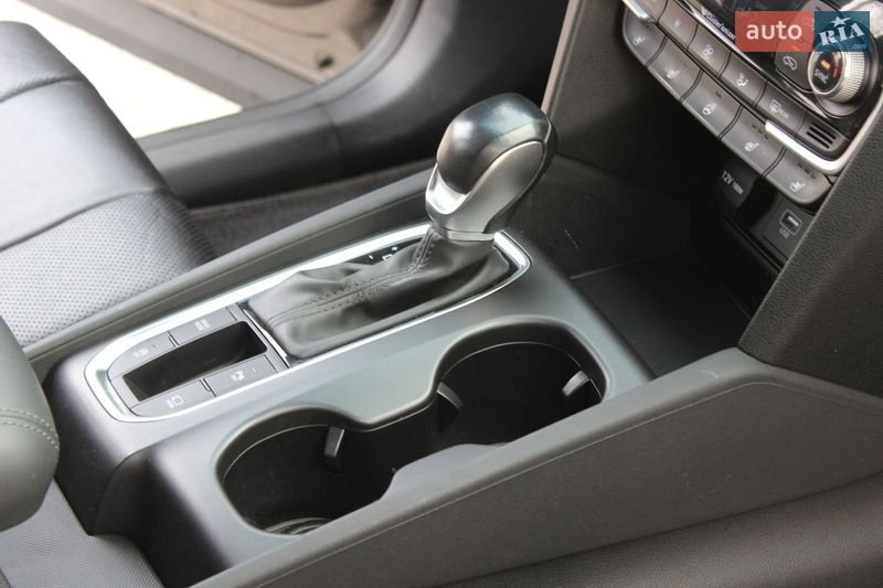 Внедорожник / Кроссовер Hyundai Santa FE 2018 в Днепре