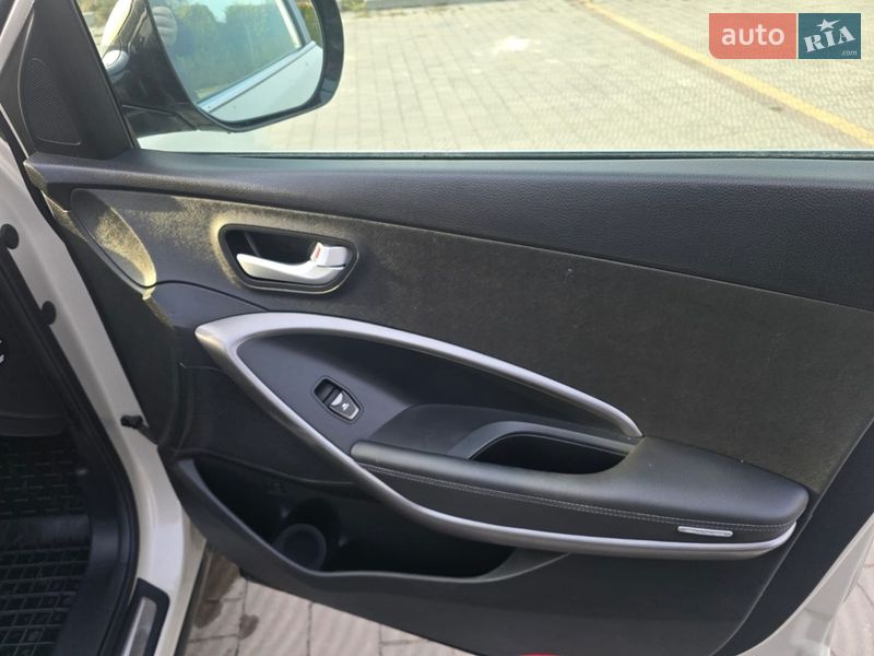 Внедорожник / Кроссовер Hyundai Santa FE 2014 в Стрые