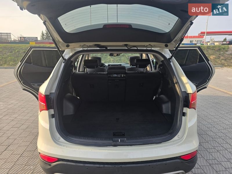 Внедорожник / Кроссовер Hyundai Santa FE 2014 в Стрые