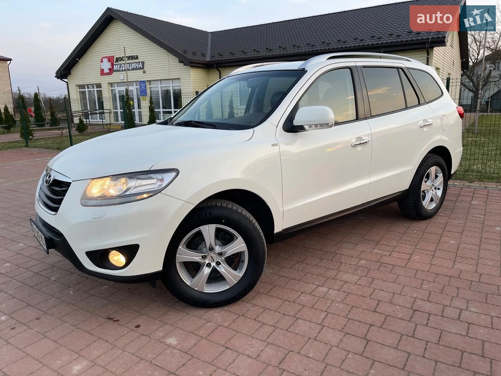2011 Hyundai Santa Fe - мініатюра 9
