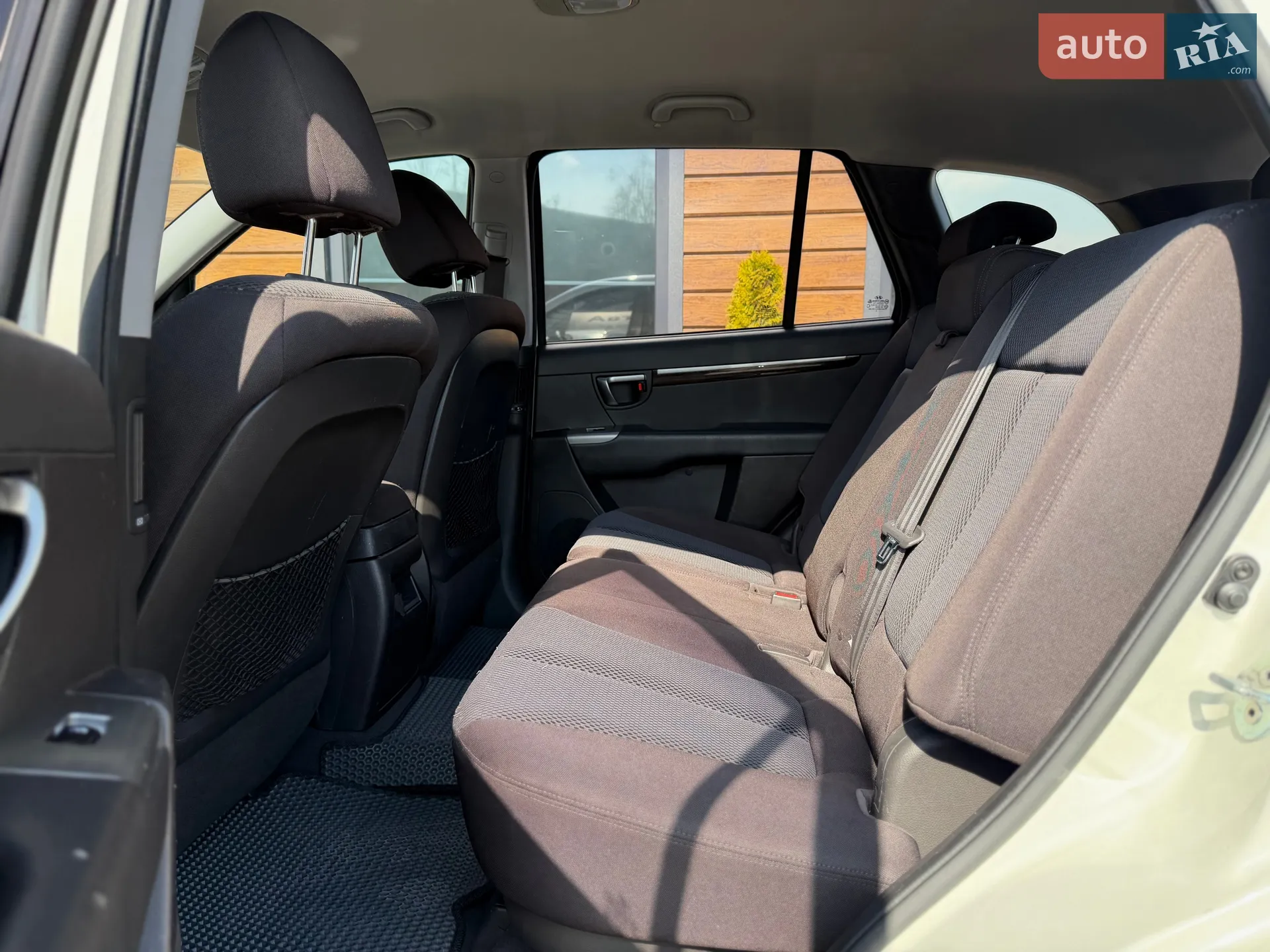 2011 Hyundai Santa Fe - мініатюра 41