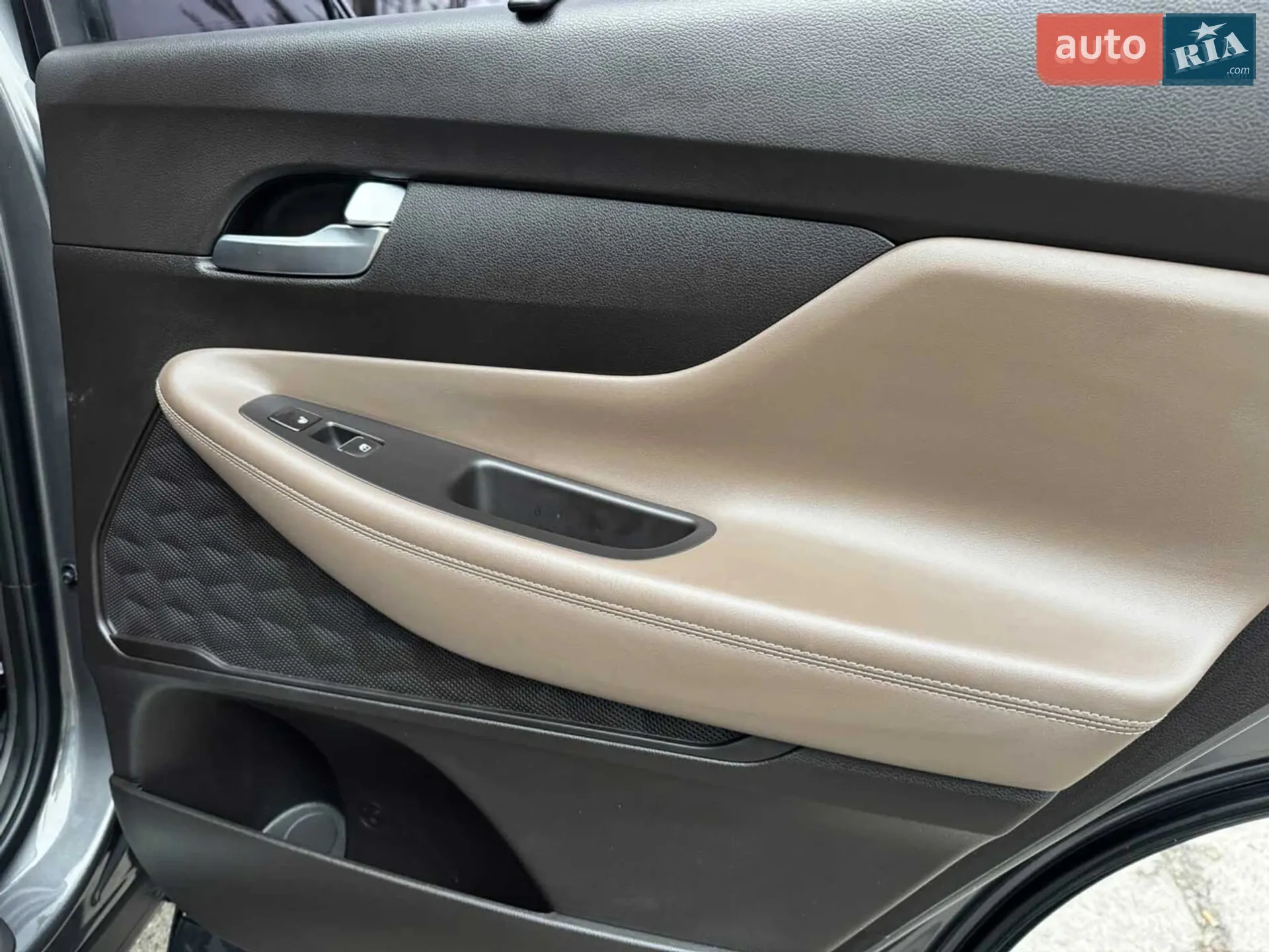 2019 Hyundai Santa Fe - мініатюра 38