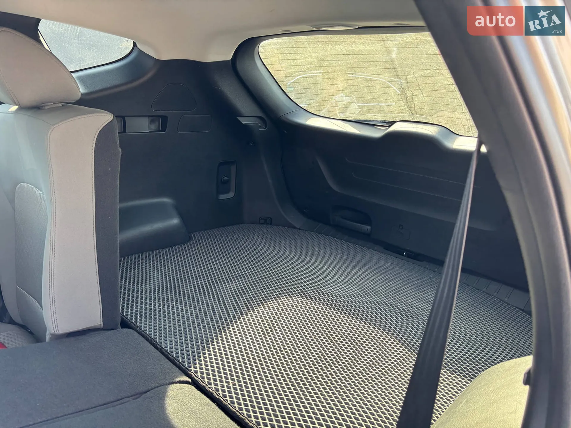2017 Hyundai Santa Fe - мініатюра 15
