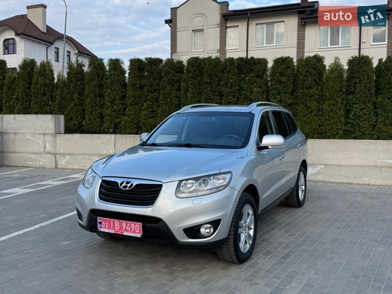Внедорожник / Кроссовер Hyundai Santa FE 2012 в Ровно