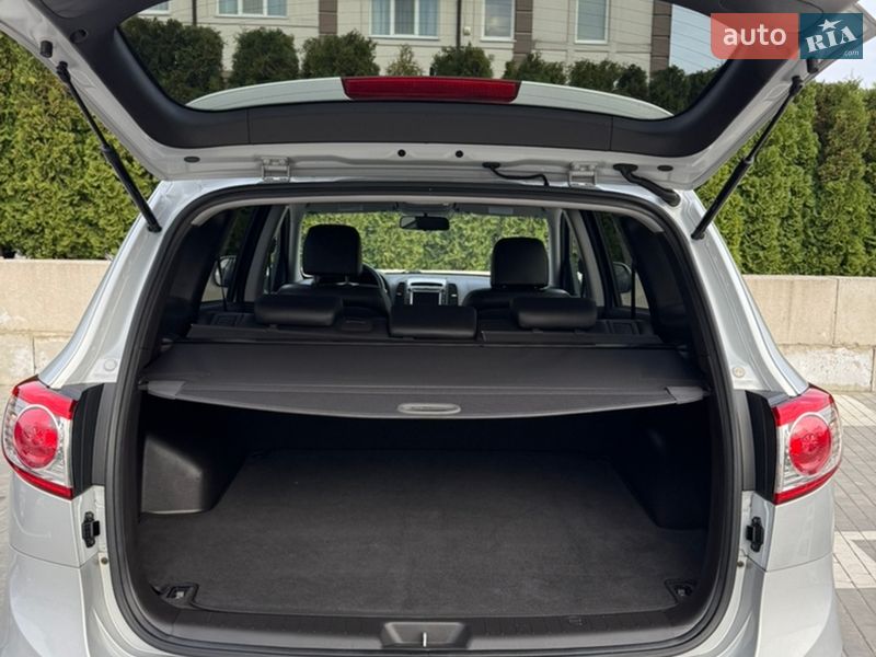 Внедорожник / Кроссовер Hyundai Santa FE 2012 в Ровно