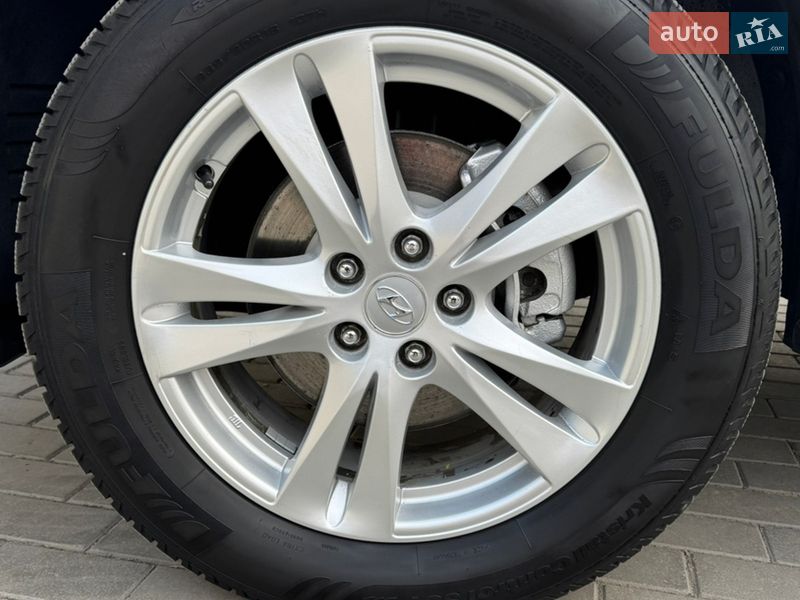 Внедорожник / Кроссовер Hyundai Santa FE 2012 в Ровно