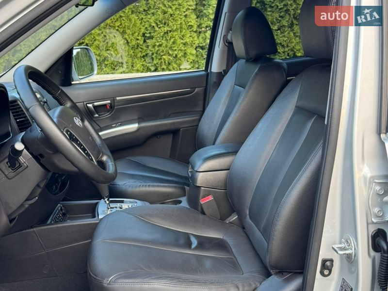 Внедорожник / Кроссовер Hyundai Santa FE 2012 в Ровно