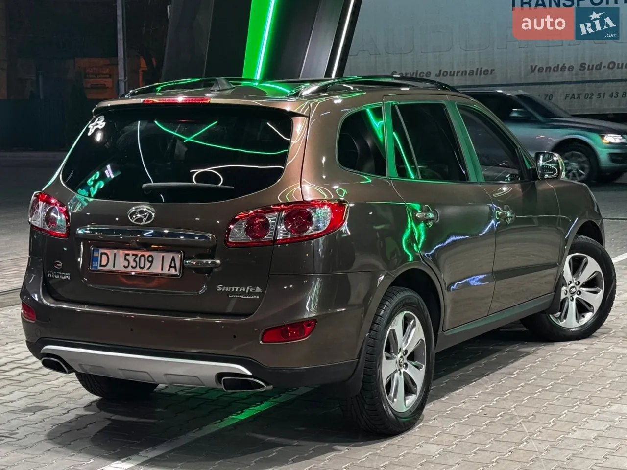 Hyundai Santa Fe 2012 photo 4