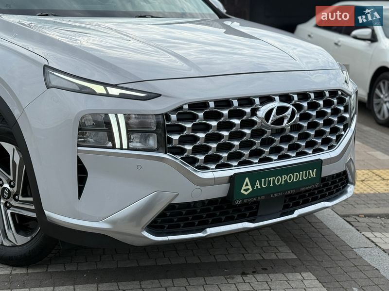 Внедорожник / Кроссовер Hyundai Santa FE 2021 в Киеве