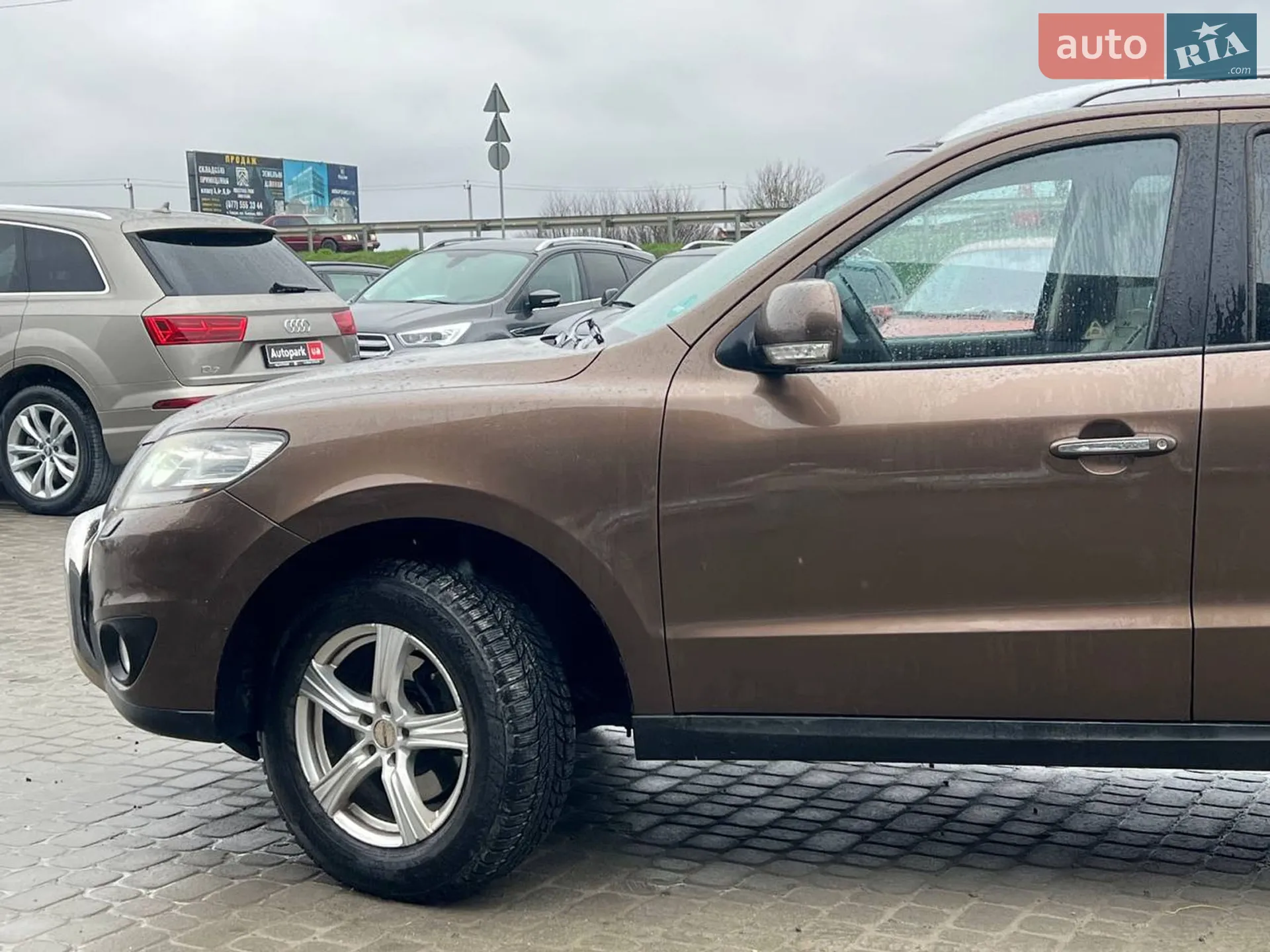 2010 Hyundai Santa Fe - мініатюра 2