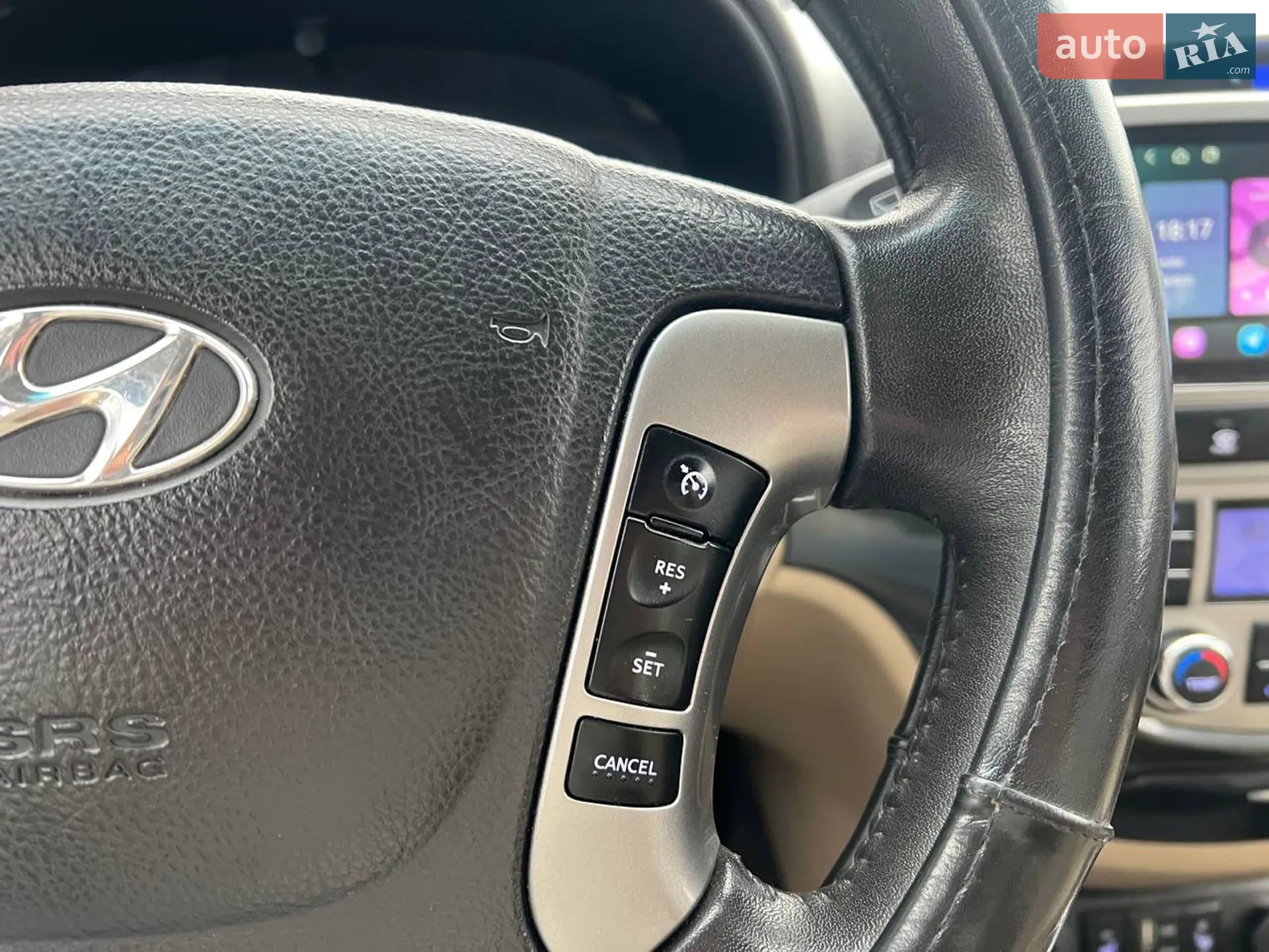 2010 Hyundai Santa Fe - мініатюра 23