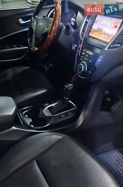 Внедорожник / Кроссовер Hyundai Santa FE 2017 в Каменском