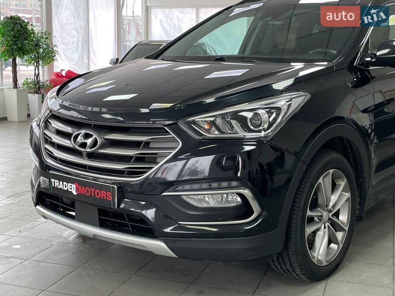 Внедорожник / Кроссовер Hyundai Santa FE 2016 в Киеве