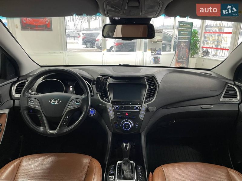 Внедорожник / Кроссовер Hyundai Santa FE 2016 в Киеве