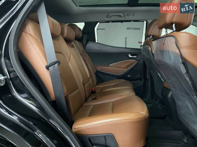 Внедорожник / Кроссовер Hyundai Santa FE 2016 в Киеве