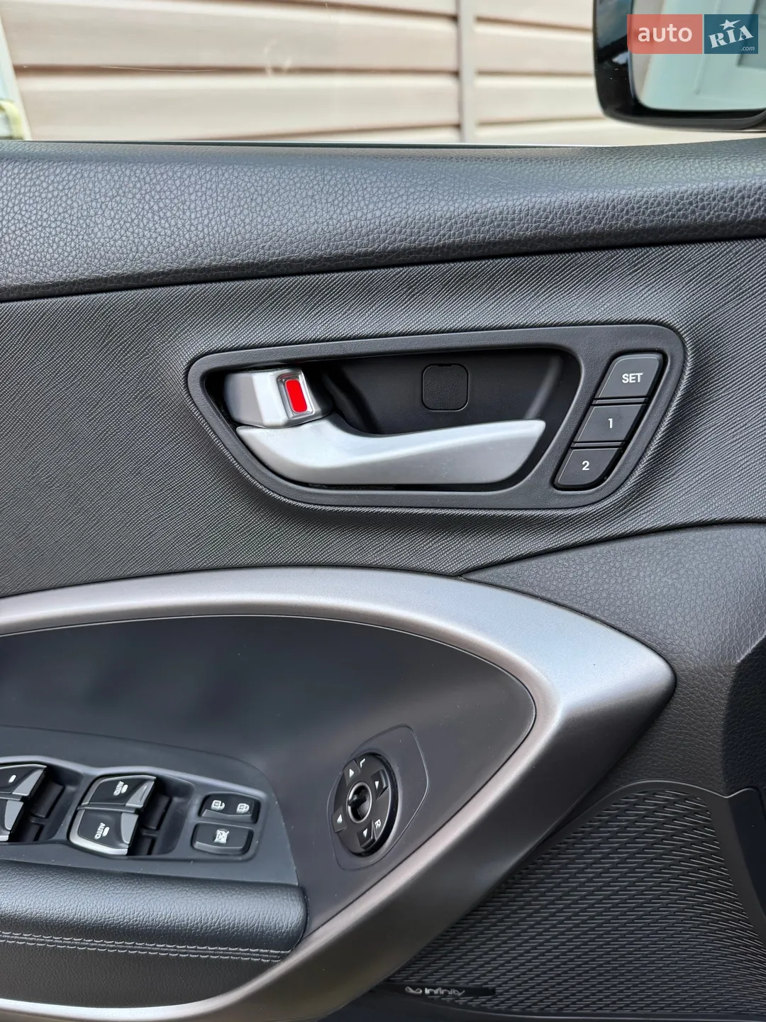 2015 Hyundai Santa Fe - мініатюра 17