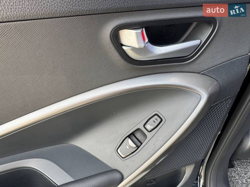 Внедорожник / Кроссовер Hyundai Santa FE 2015 в Киеве фото 27 Внедорожник / Кроссовер Hyundai Santa FE 2015 в Киеве