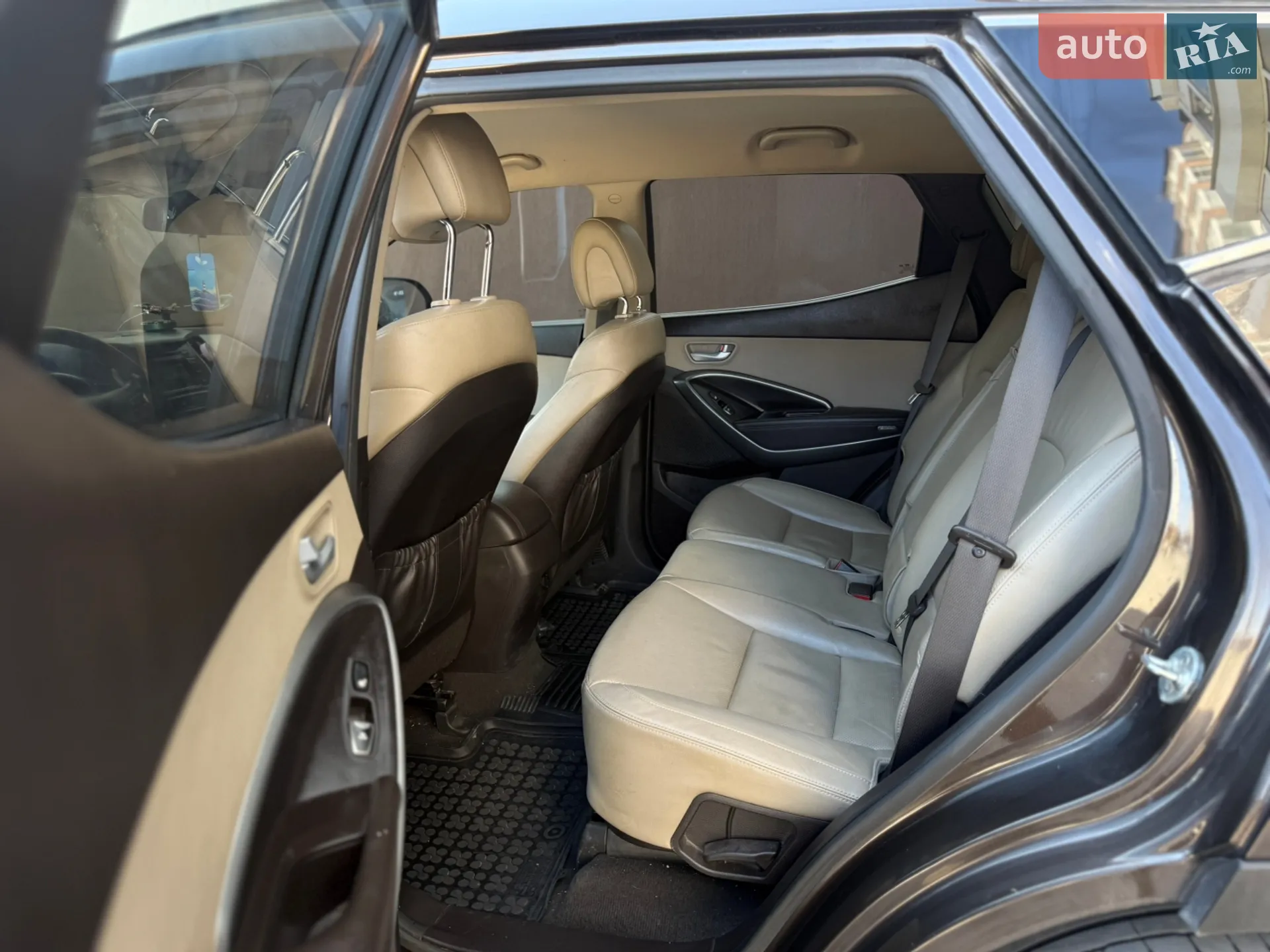 2017 Hyundai Santa Fe - мініатюра 37