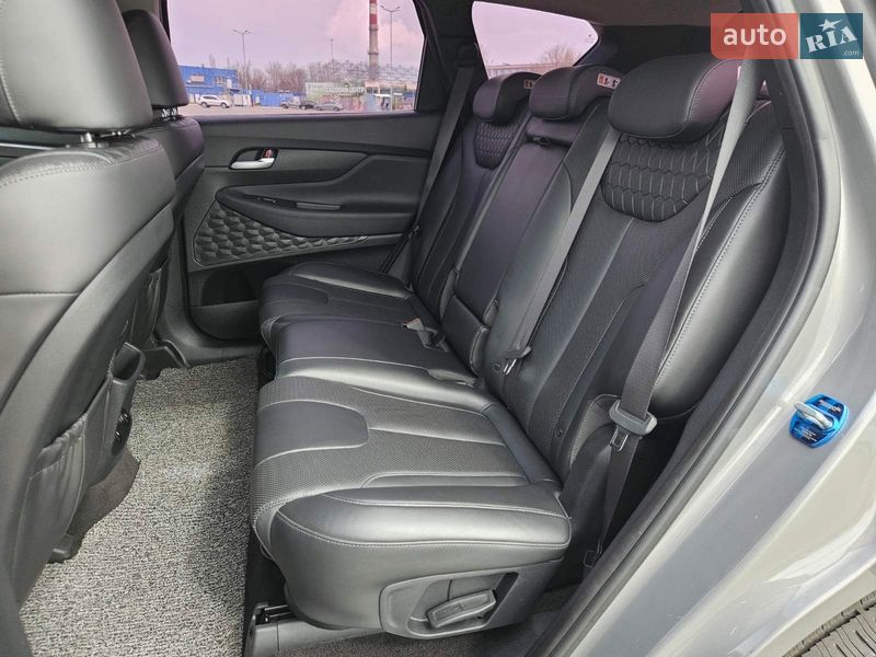 Внедорожник / Кроссовер Hyundai Santa FE 2018 в Днепре