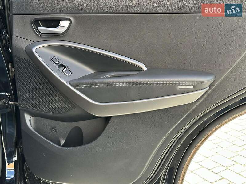 Внедорожник / Кроссовер Hyundai Santa FE 2016 в Одессе