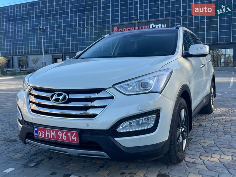 Позашляховик / Кросовер Hyundai Santa FE 2013 в Луцьку