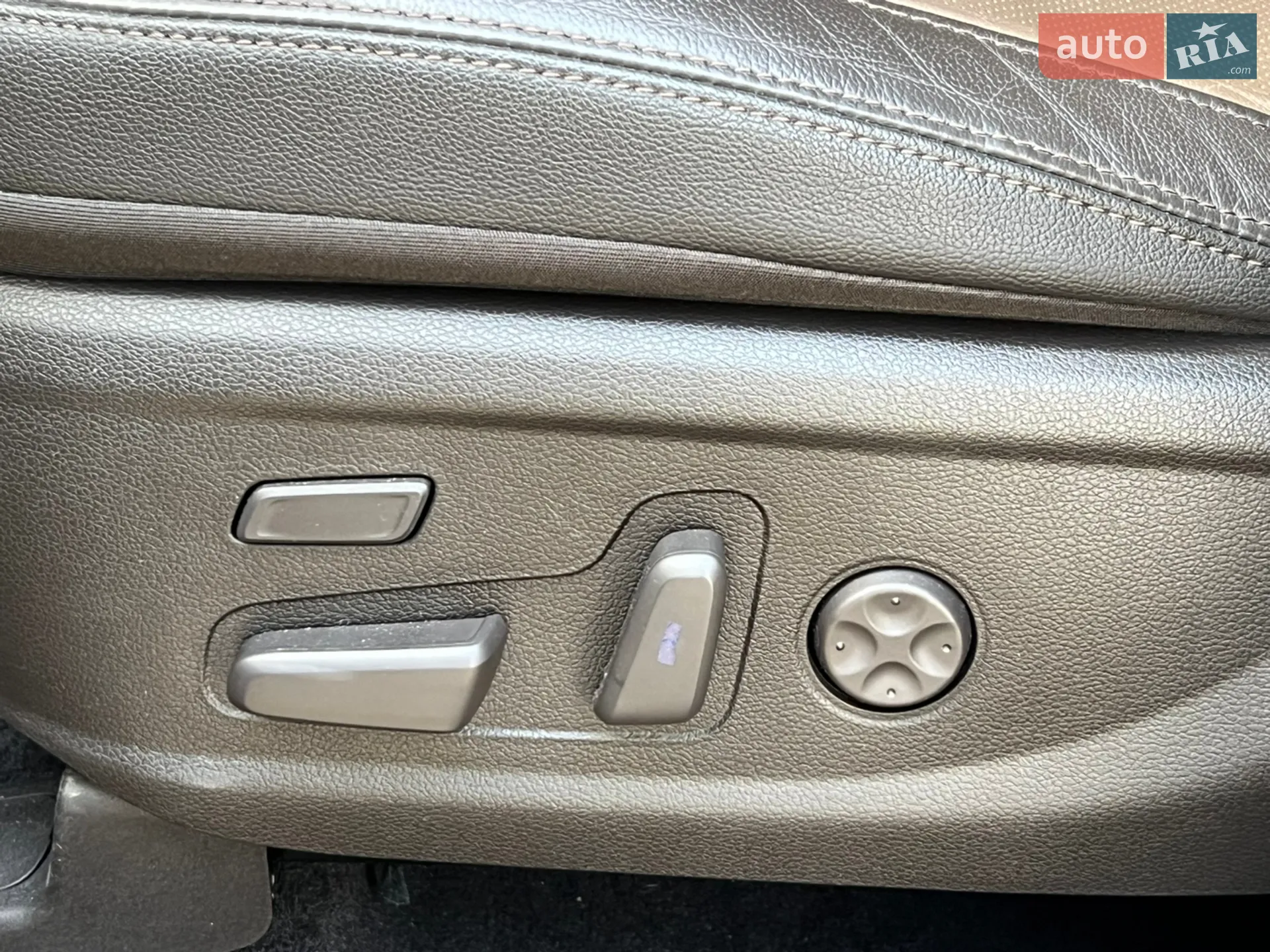2018 Hyundai Santa Fe - мініатюра 20