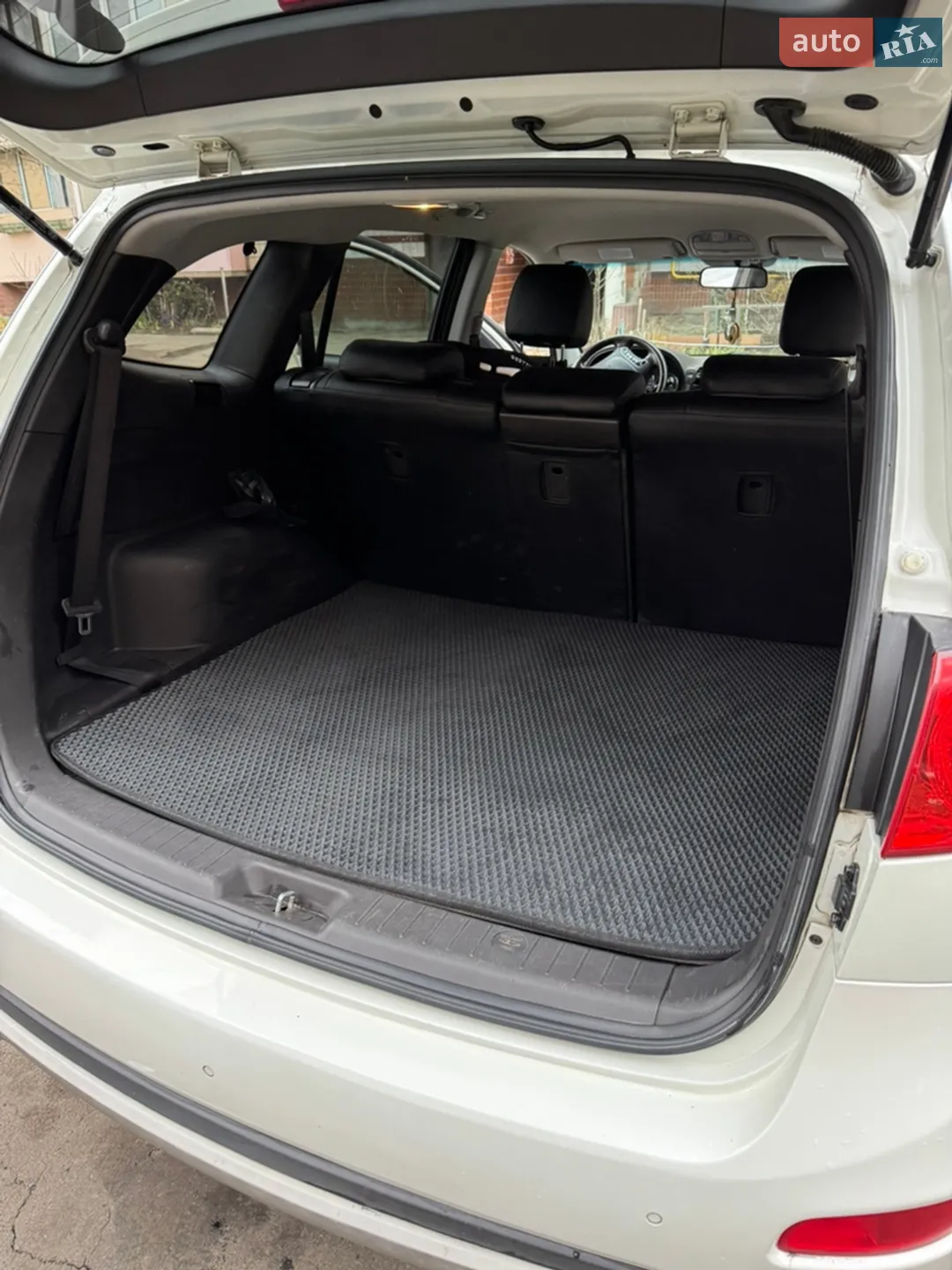 2011 Hyundai Santa Fe - мініатюра 7