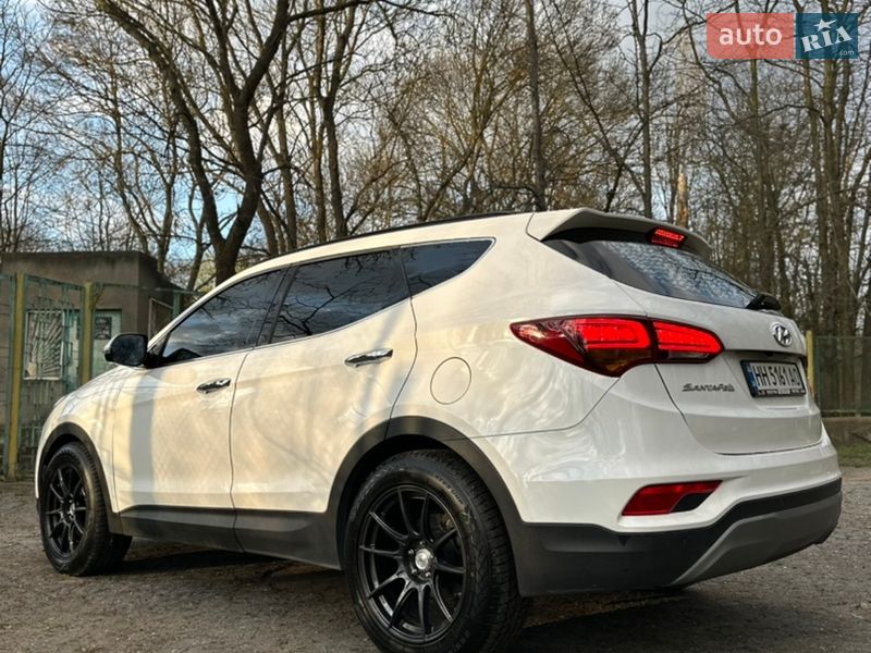 Позашляховик / Кросовер Hyundai Santa FE 2017 в Одесі