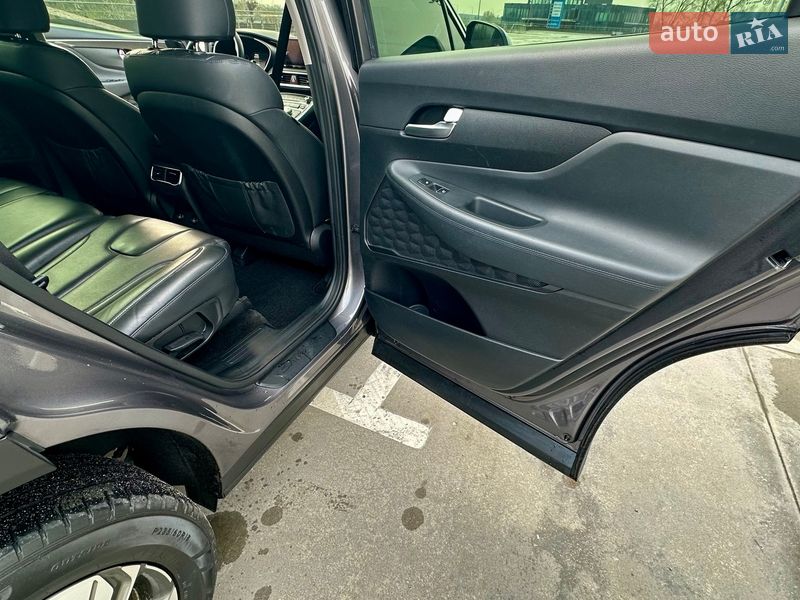 Внедорожник / Кроссовер Hyundai Santa FE 2020 в Киеве