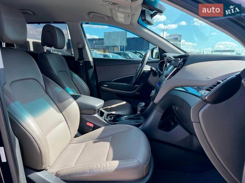 Внедорожник / Кроссовер Hyundai Santa FE 2015 в Львове фото 44 Внедорожник / Кроссовер Hyundai Santa FE 2015 в Львове
