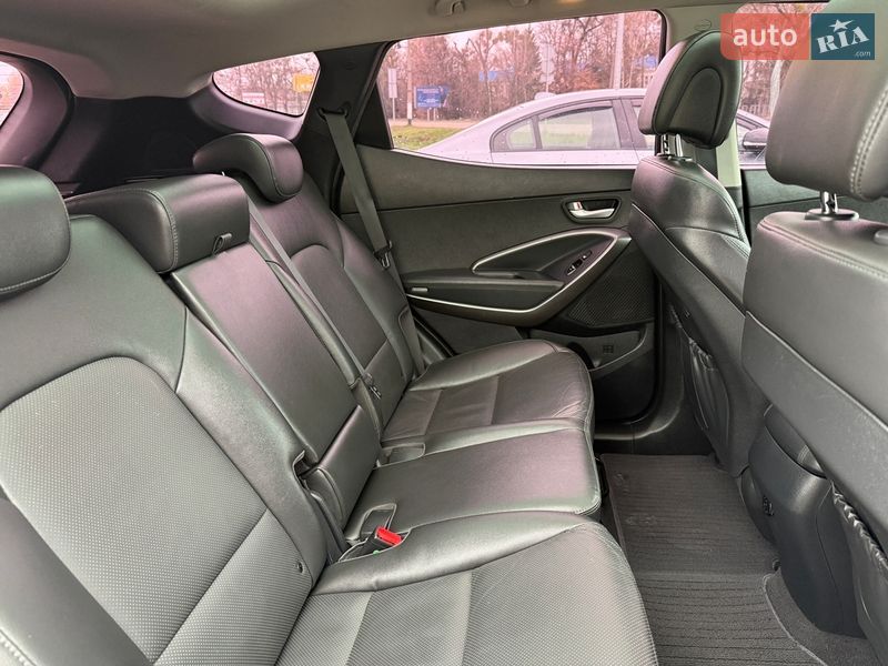 Внедорожник / Кроссовер Hyundai Santa FE 2016 в Житомире