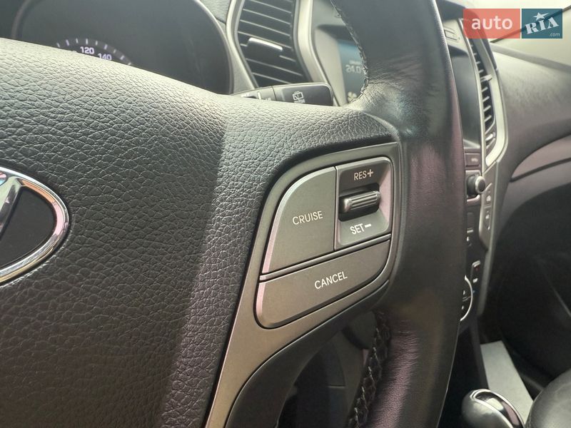 Внедорожник / Кроссовер Hyundai Santa FE 2016 в Житомире