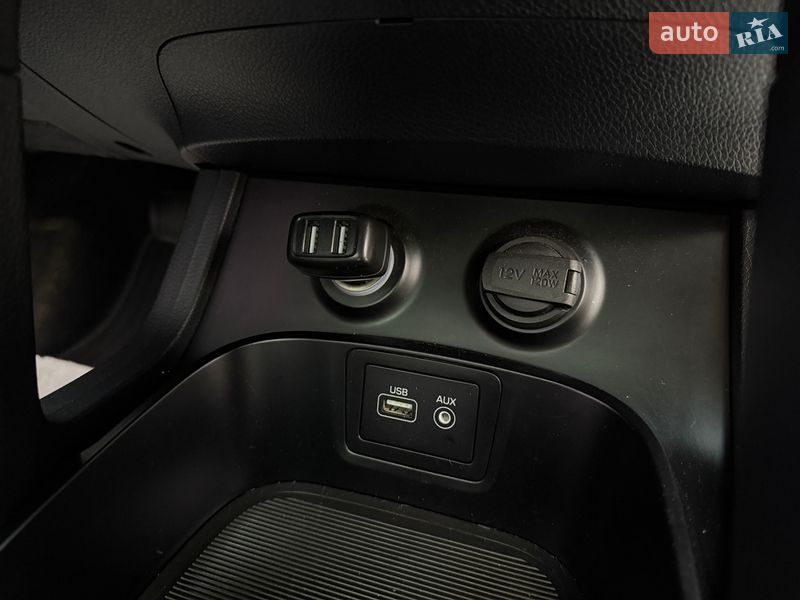 Внедорожник / Кроссовер Hyundai Santa FE 2016 в Житомире